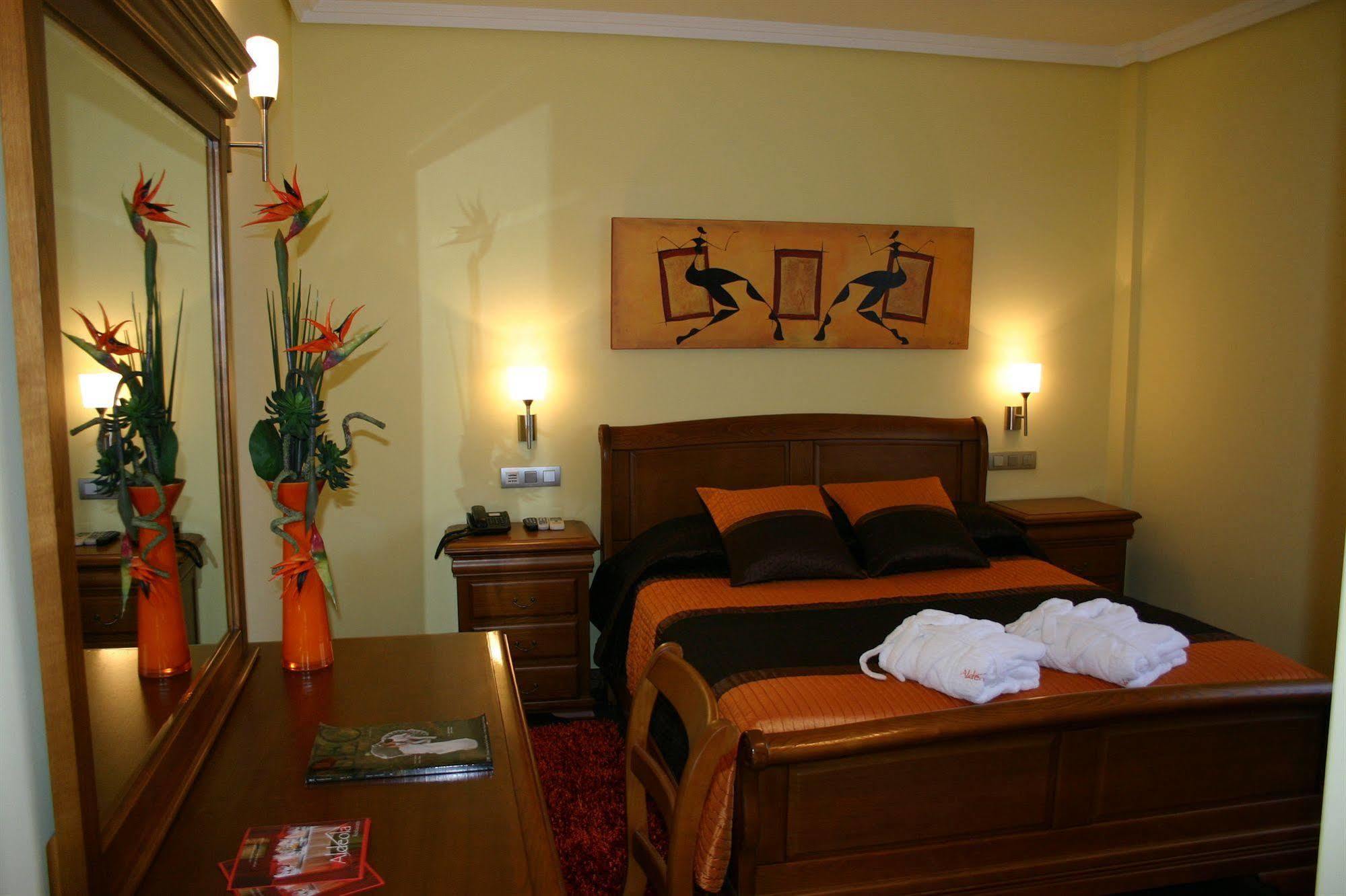 Complejo Aldeola Bed & Breakfast Malpica Eksteriør bilde