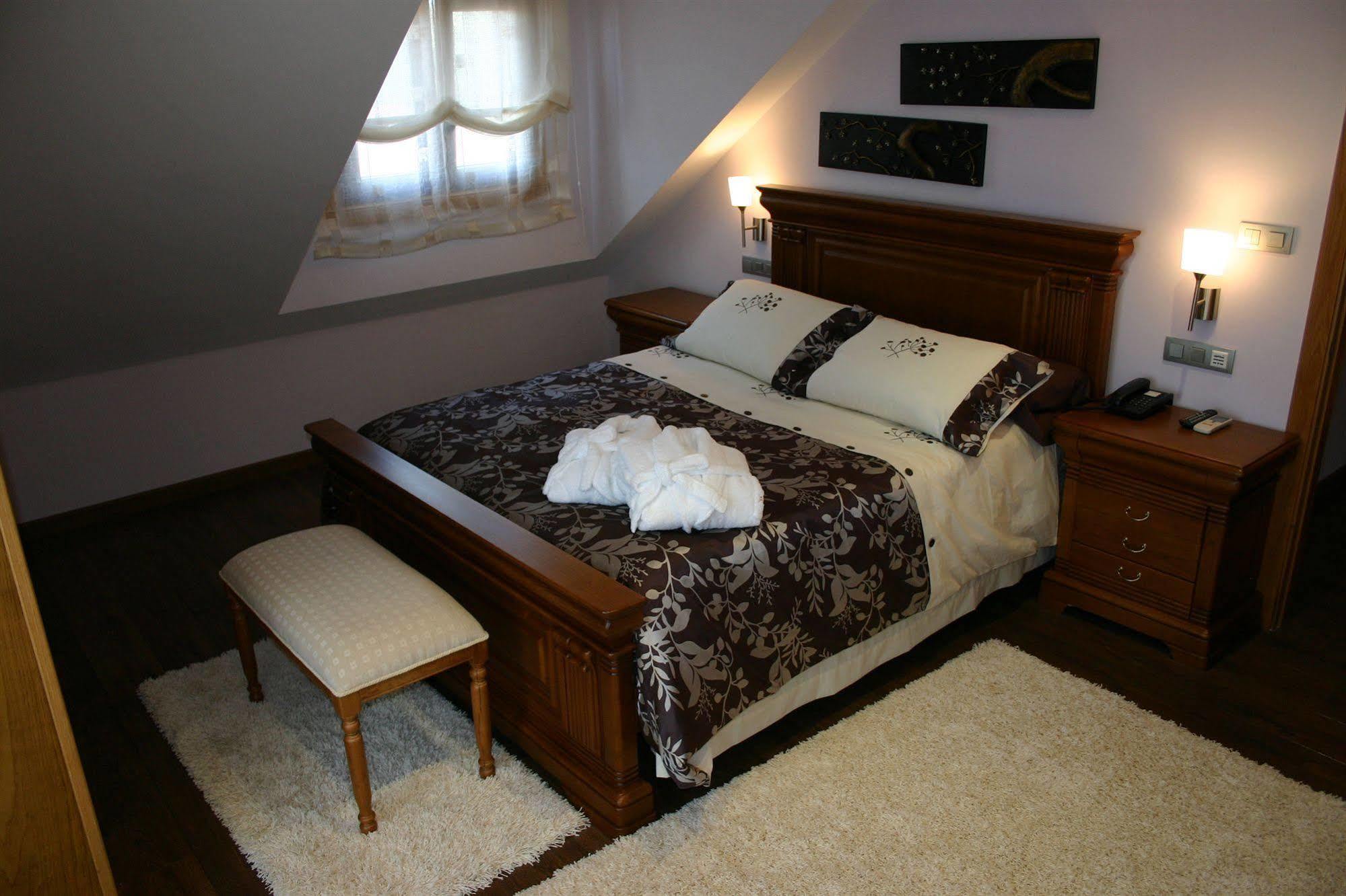 Complejo Aldeola Bed & Breakfast Malpica Eksteriør bilde